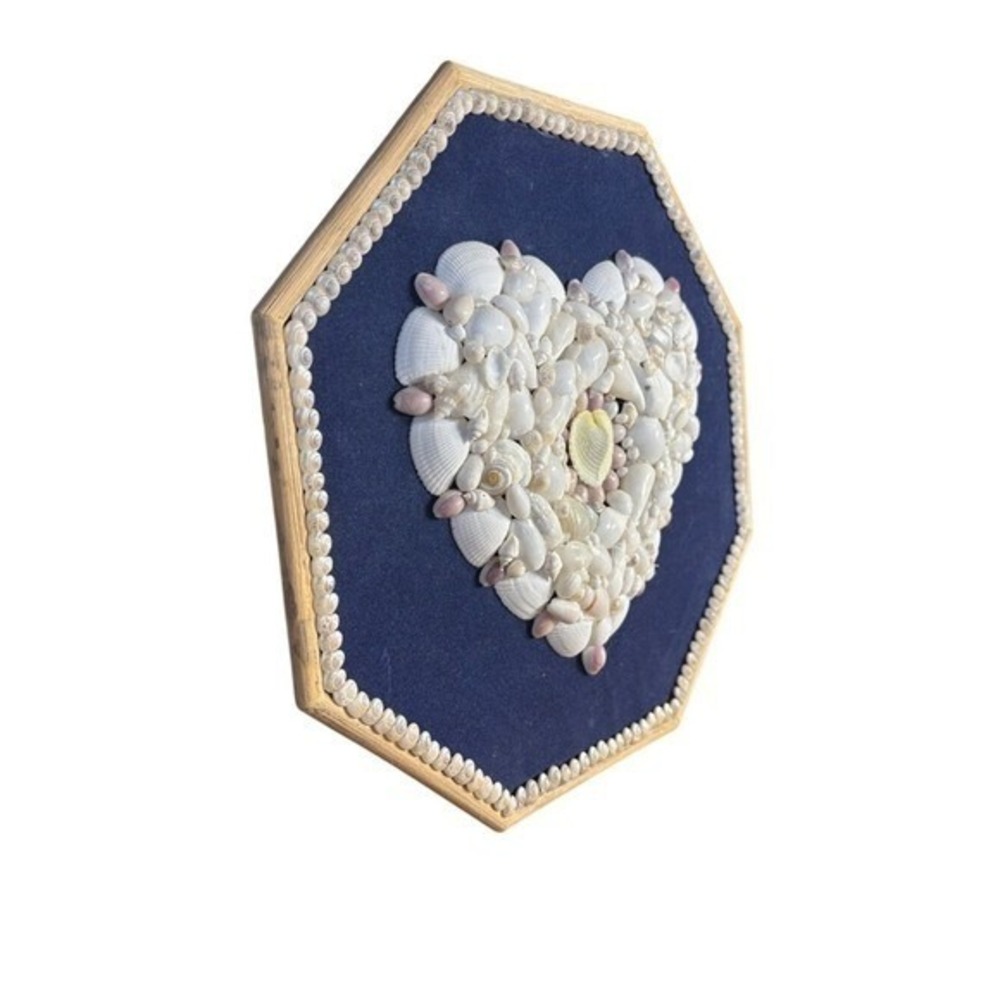 Vintage Handcrafted 3D Sea Shell Heart Wall Art Decor Navy Backing MCM 12" GIFT - Picture 3 of 13